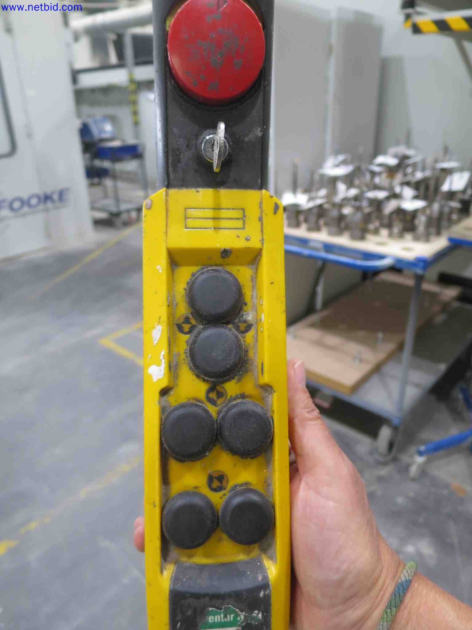 Máquinas CNC en buen estado para la fabricación de componentes metálicos de precisión-2
