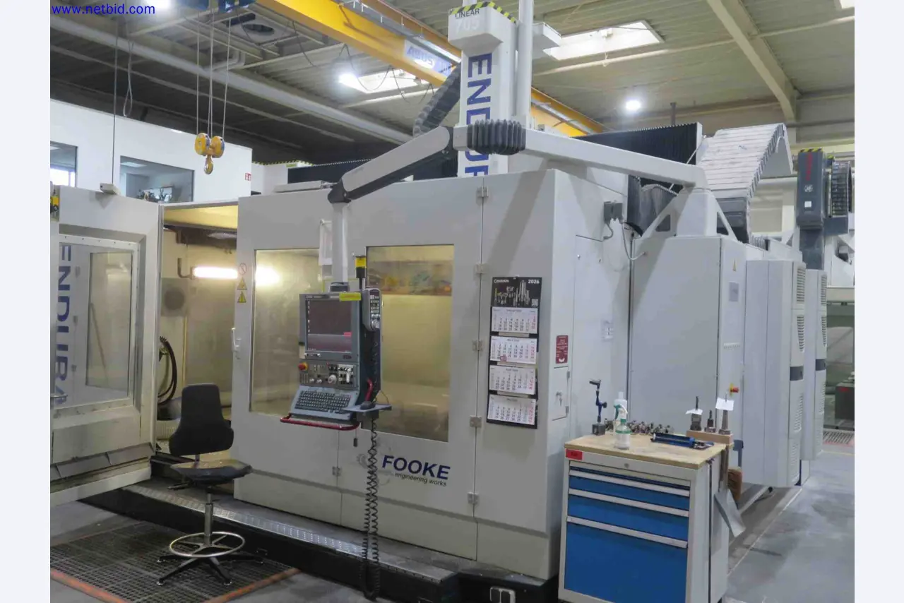 Machines CNC bien entretenues destinées à la fabrication de pièces métalliques de précision-1