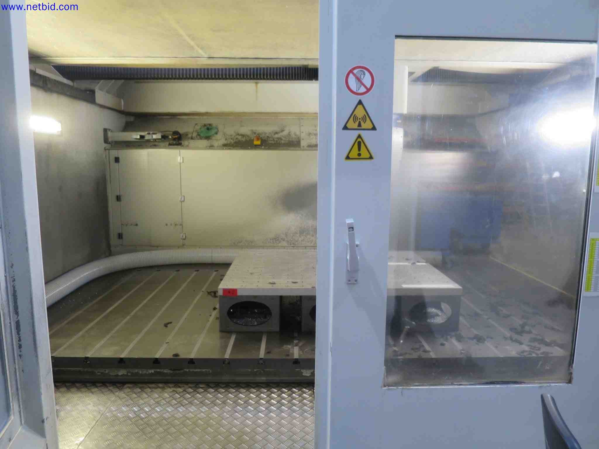 Machines CNC bien entretenues destinées à la fabrication de pièces métalliques de précision-5