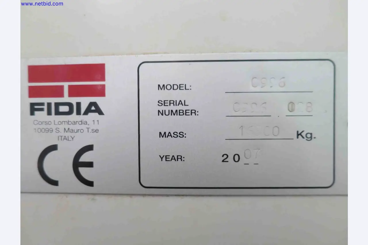 Máquinas CNC en buen estado para la fabricación de componentes metálicos de precisión-11