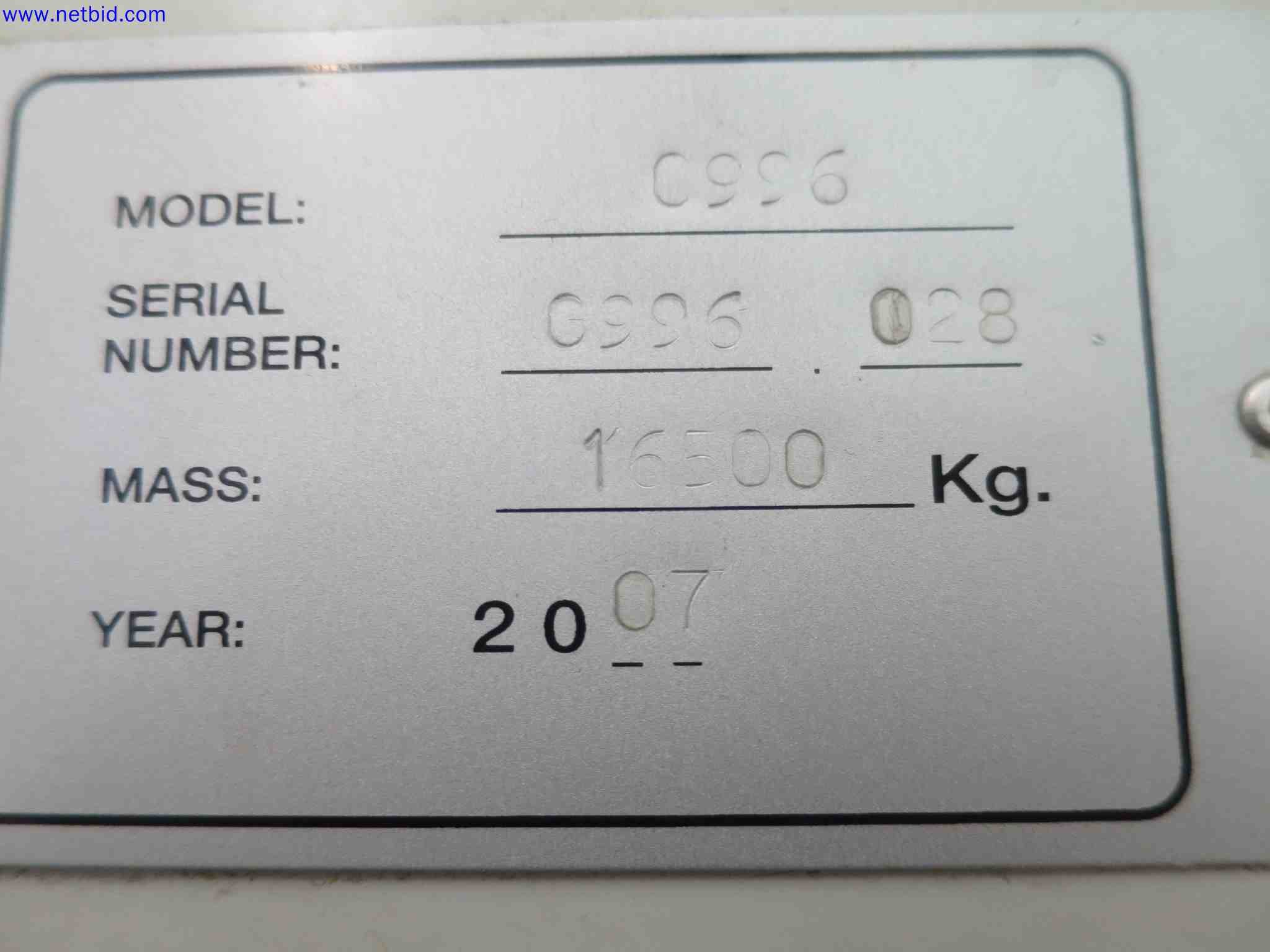 Máquinas CNC en buen estado para la fabricación de componentes metálicos de precisión-12