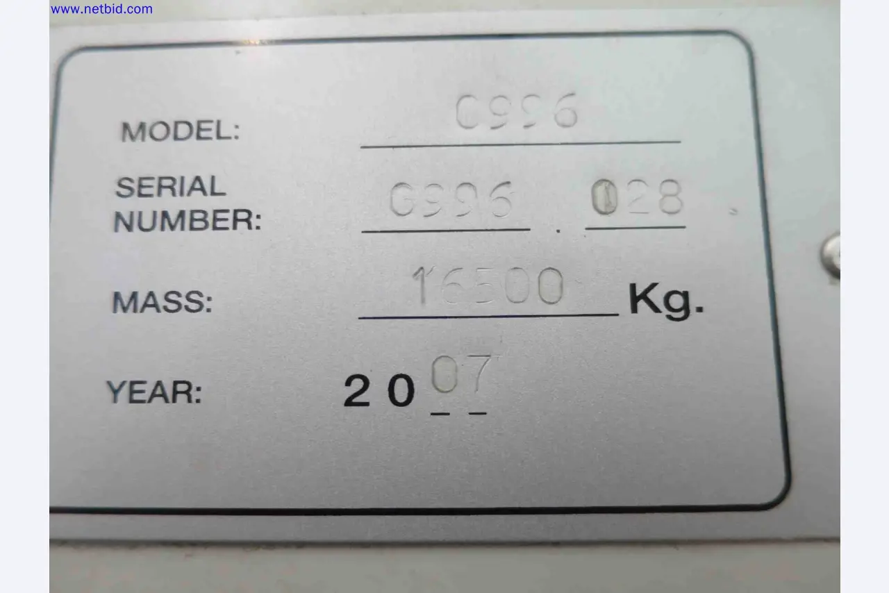 Máquinas CNC en buen estado para la fabricación de componentes metálicos de precisión-12