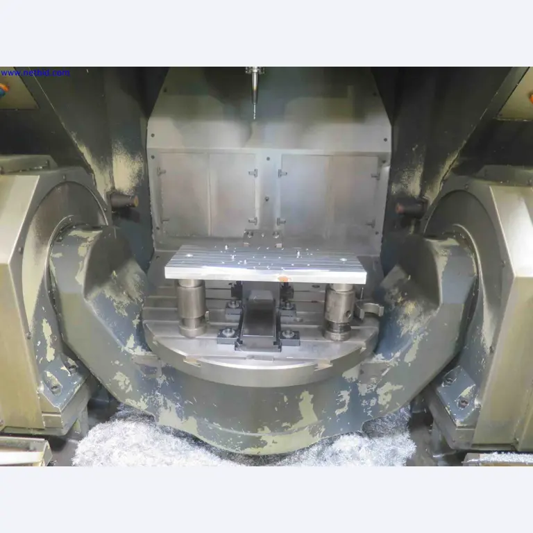 Máquinas CNC en buen estado para la fabricación de componentes metálicos de precisión-5