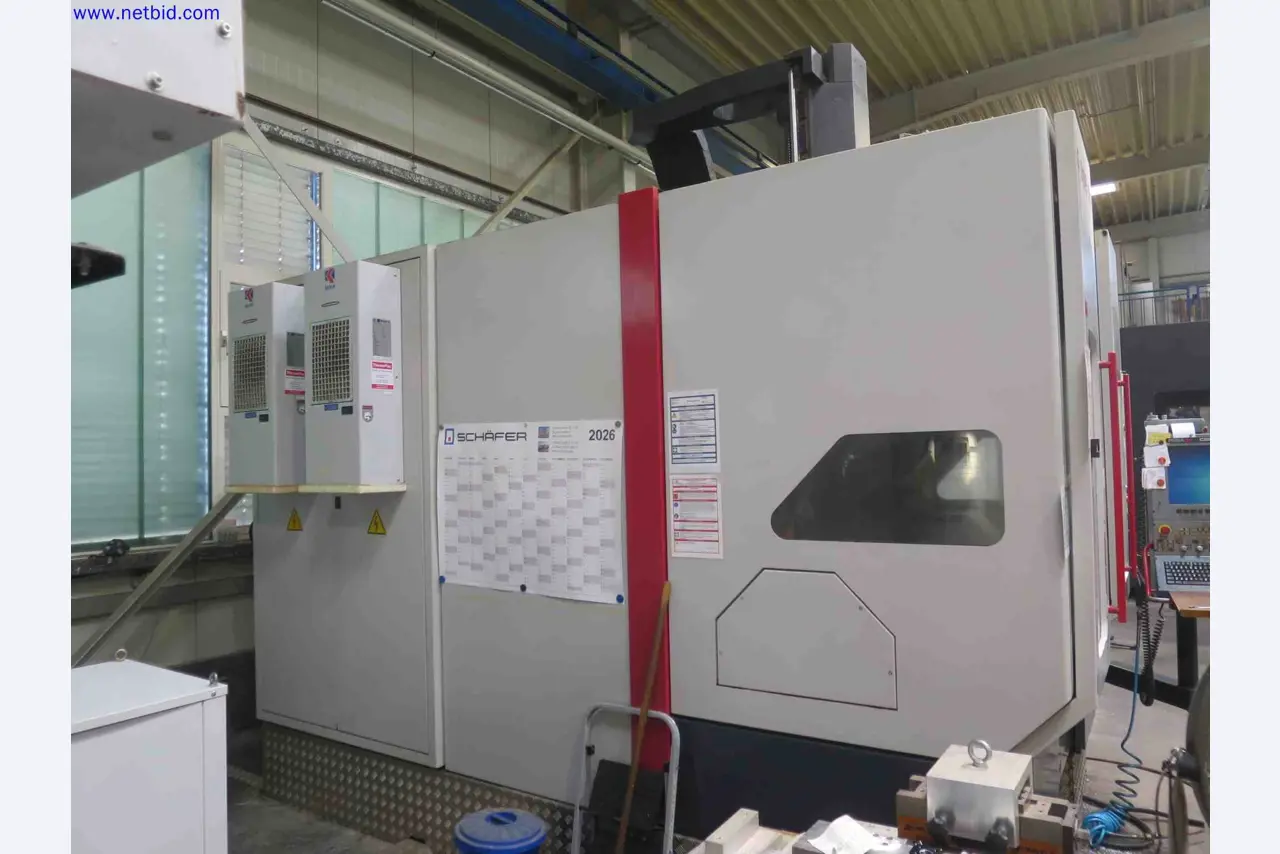 Máquinas CNC en buen estado para la fabricación de componentes metálicos de precisión-8