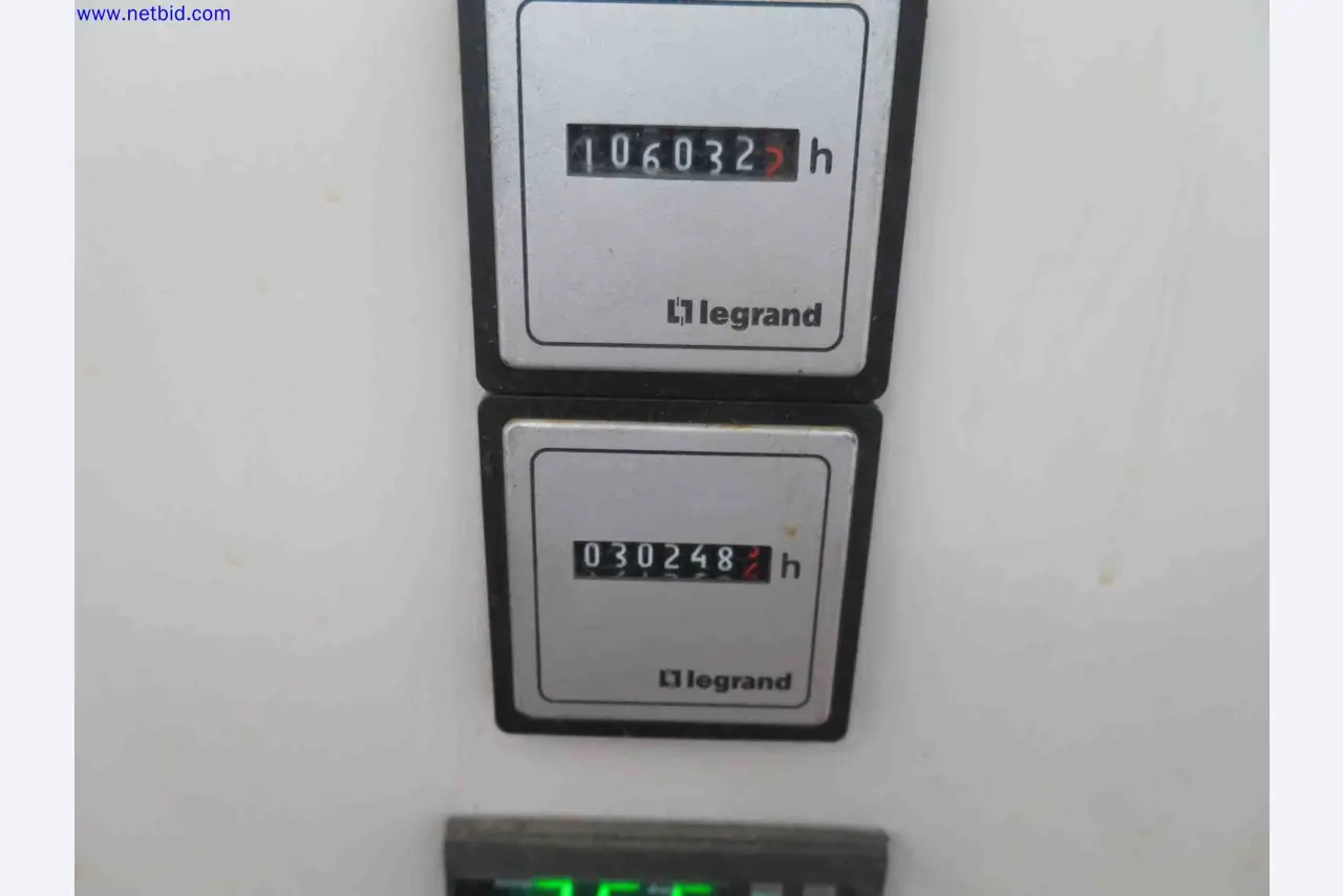Máquinas CNC en buen estado para la fabricación de componentes metálicos de precisión-9
