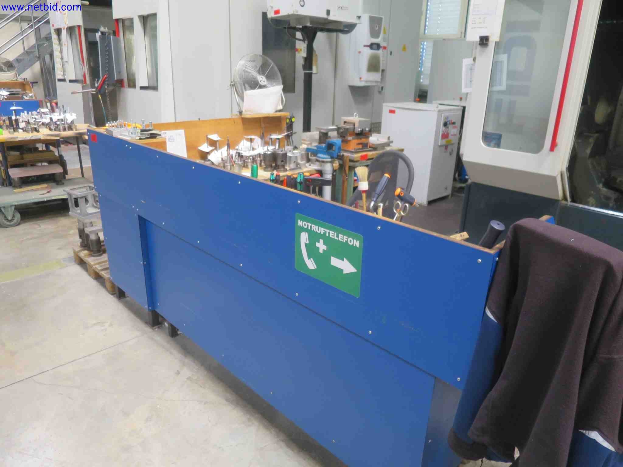 Máquinas CNC en buen estado para la fabricación de componentes metálicos de precisión-1