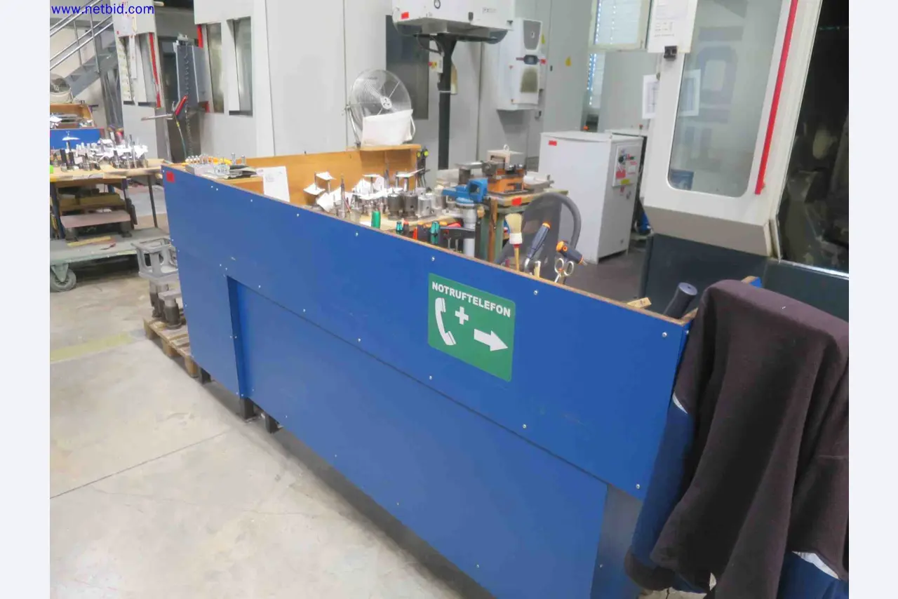 Máquinas CNC en buen estado para la fabricación de componentes metálicos de precisión-1