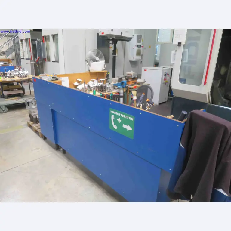 Máquinas CNC en buen estado para la fabricación de componentes metálicos de precisión-1