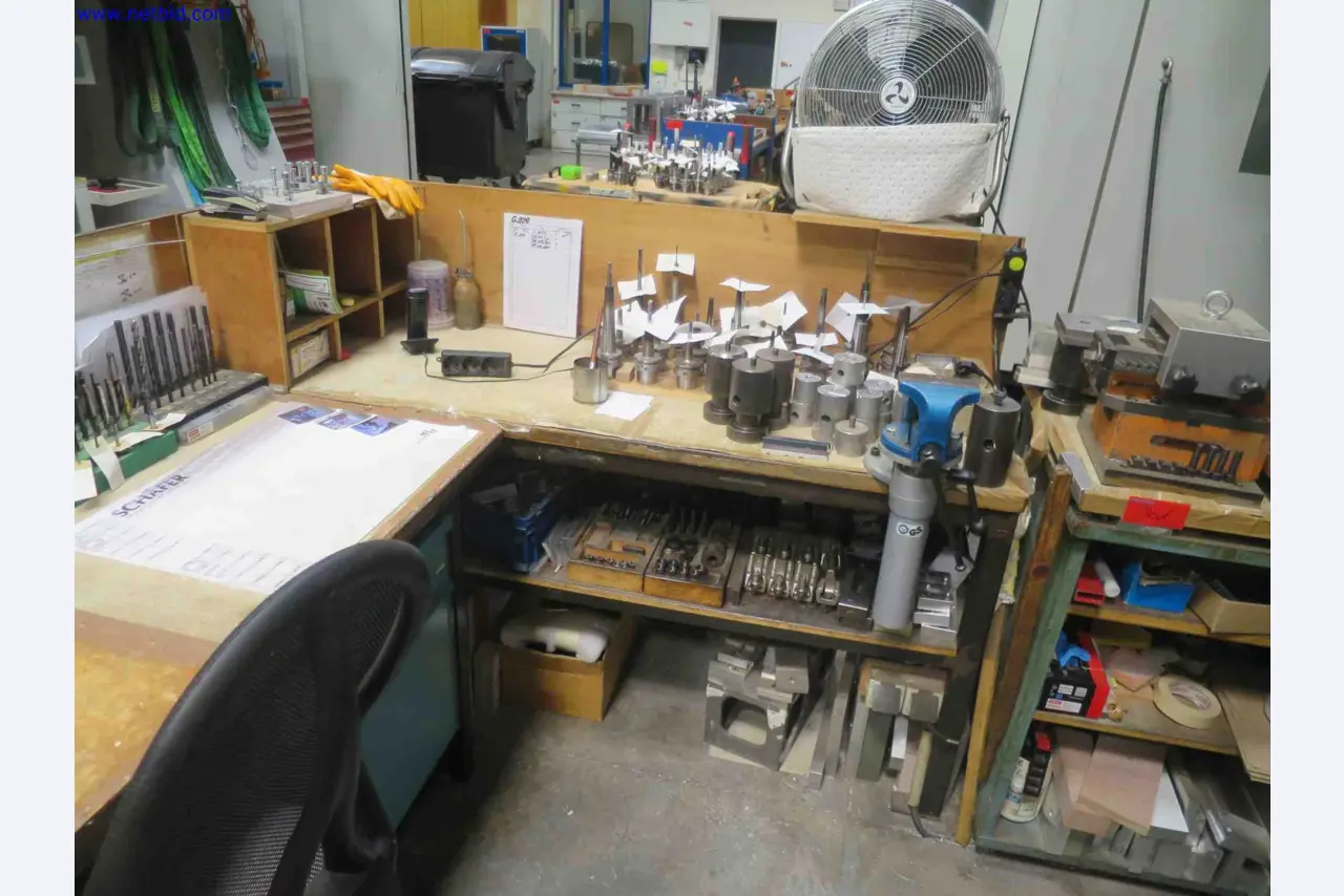 Máquinas CNC en buen estado para la fabricación de componentes metálicos de precisión-3