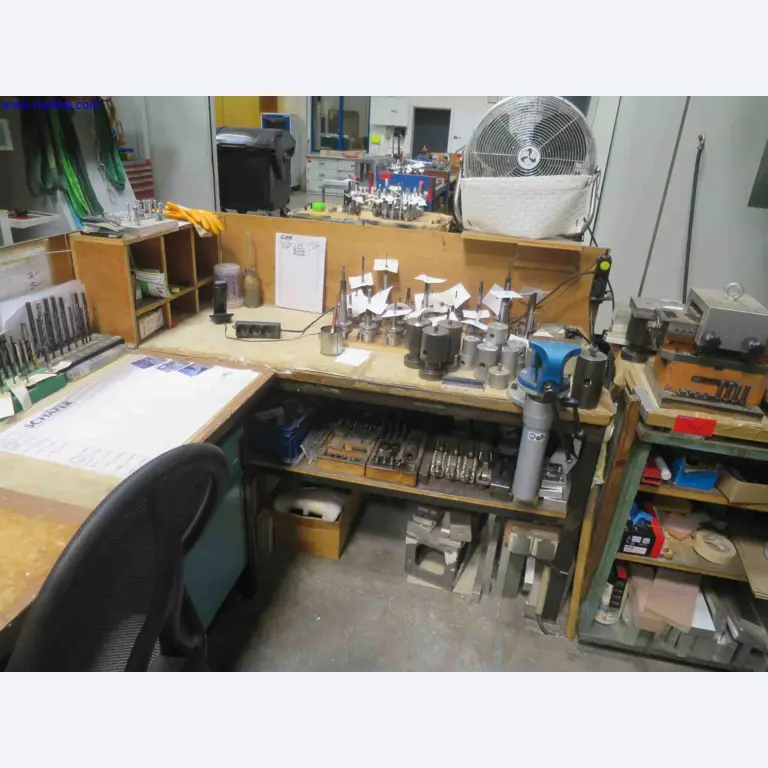 Máquinas CNC en buen estado para la fabricación de componentes metálicos de precisión-3