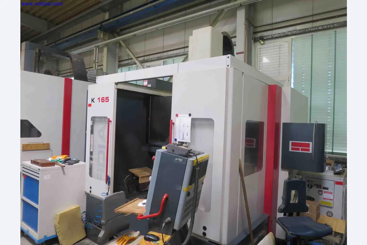 Máquinas CNC en buen estado para la fabricación de componentes metálicos de precisión-13