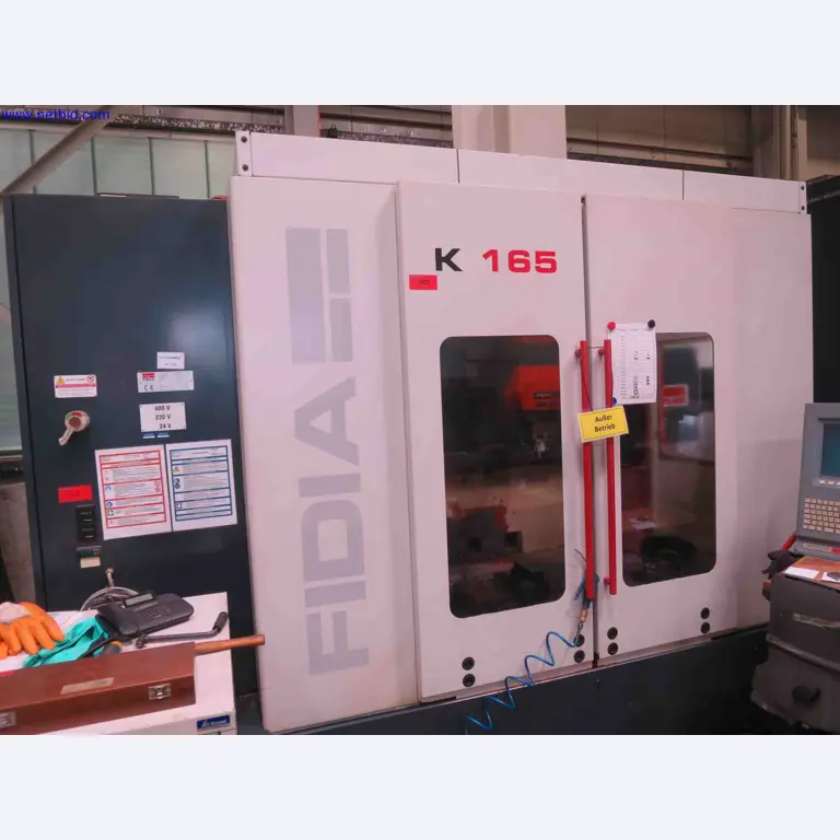 Máquinas CNC en buen estado para la fabricación de componentes metálicos de precisión-1
