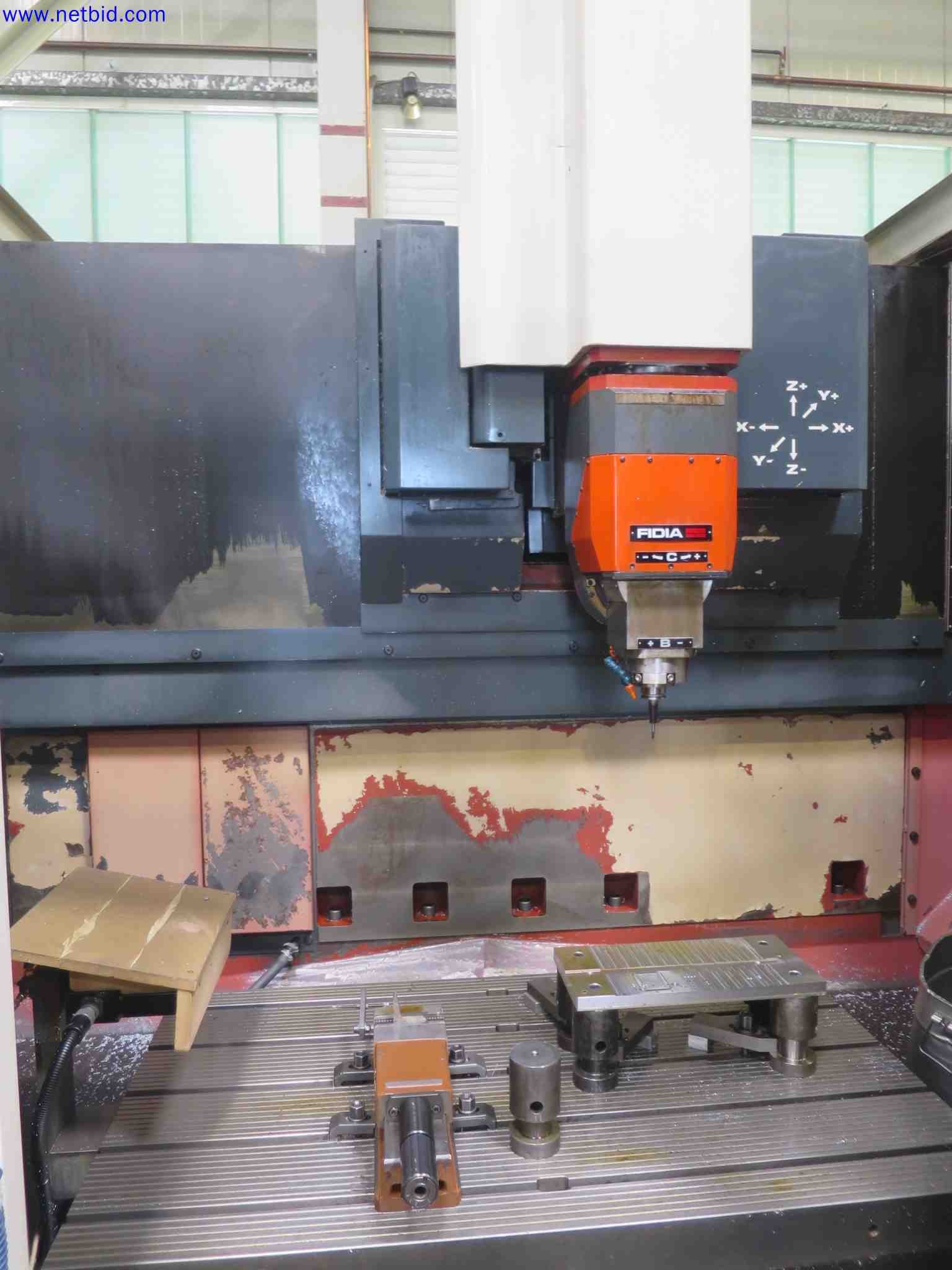 Máquinas CNC en buen estado para la fabricación de componentes metálicos de precisión-3
