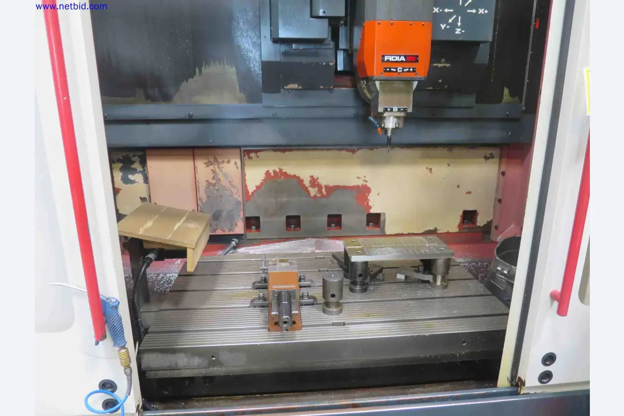 Máquinas CNC en buen estado para la fabricación de componentes metálicos de precisión-4