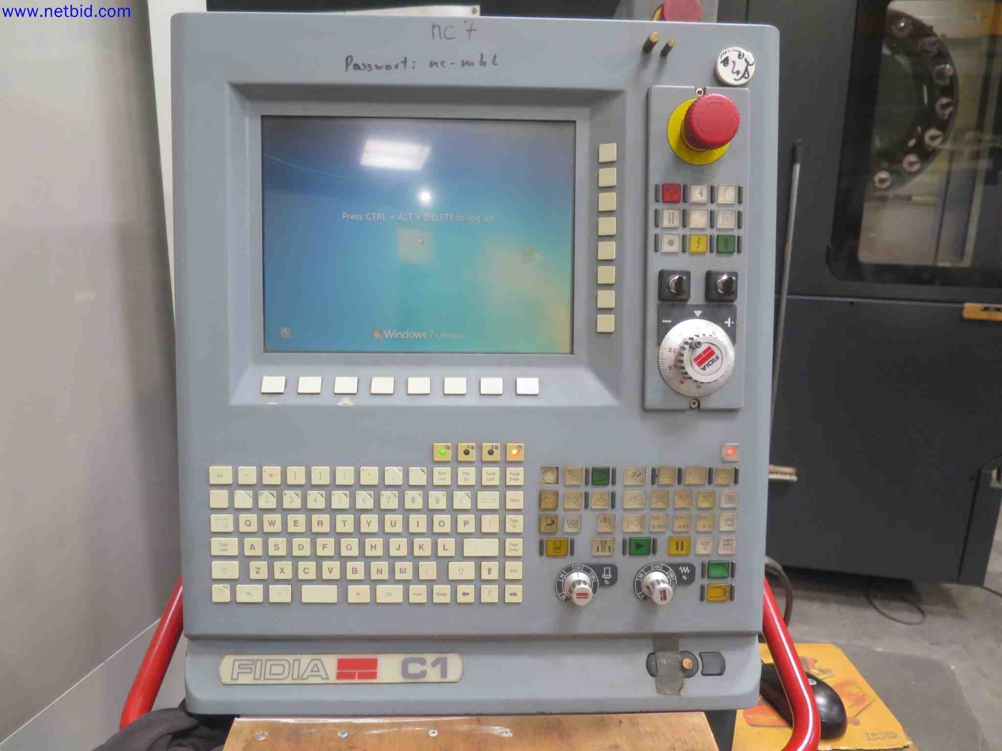 Máquinas CNC en buen estado para la fabricación de componentes metálicos de precisión-6