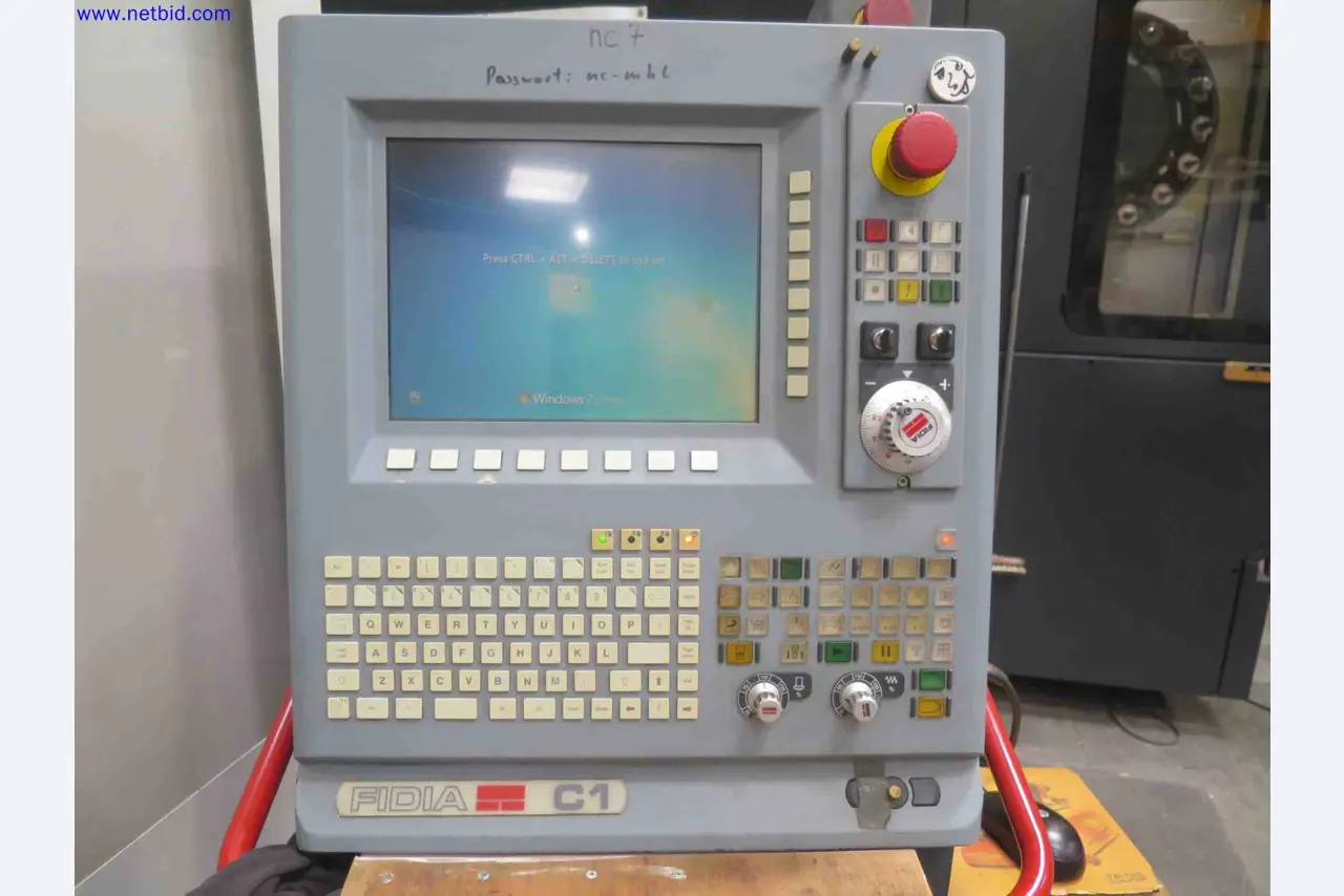 Máquinas CNC en buen estado para la fabricación de componentes metálicos de precisión-6