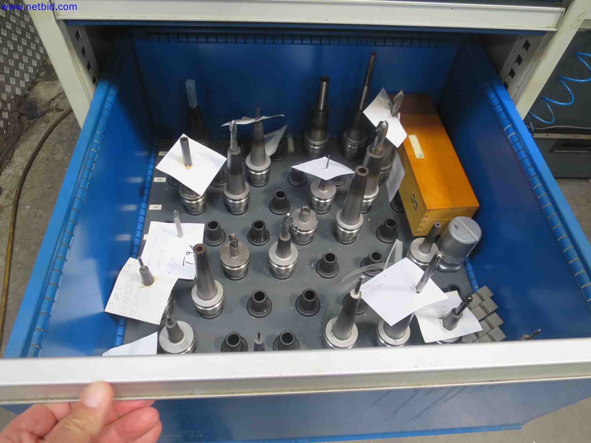 Máquinas CNC en buen estado para la fabricación de componentes metálicos de precisión-3