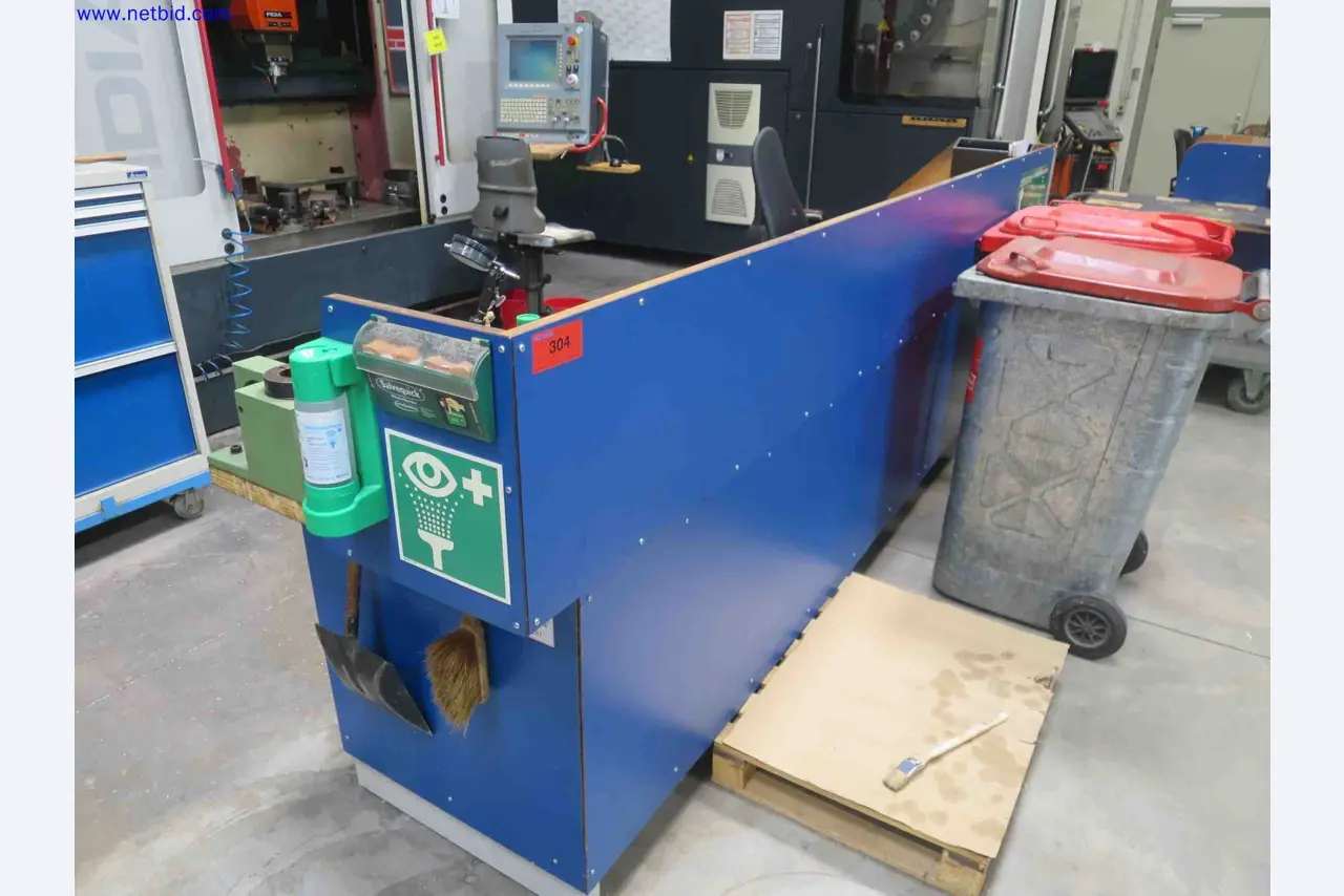Máquinas CNC en buen estado para la fabricación de componentes metálicos de precisión-1