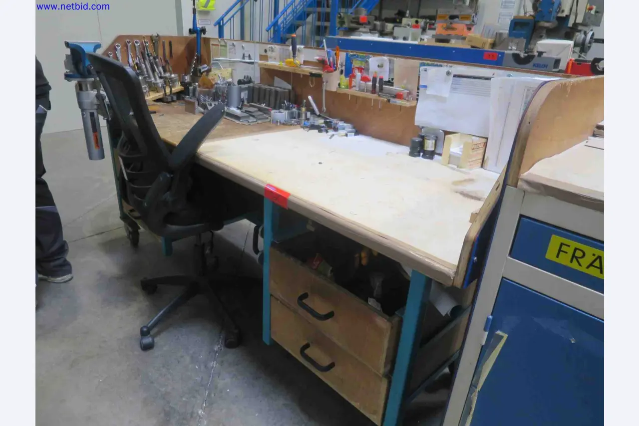 Máquinas CNC en buen estado para la fabricación de componentes metálicos de precisión-1