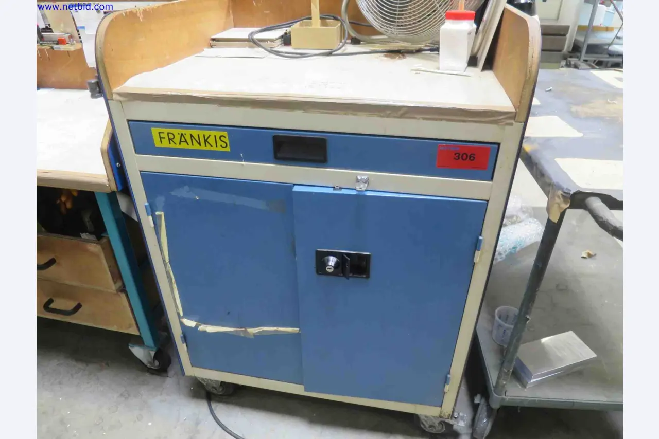 Máquinas CNC en buen estado para la fabricación de componentes metálicos de precisión-2