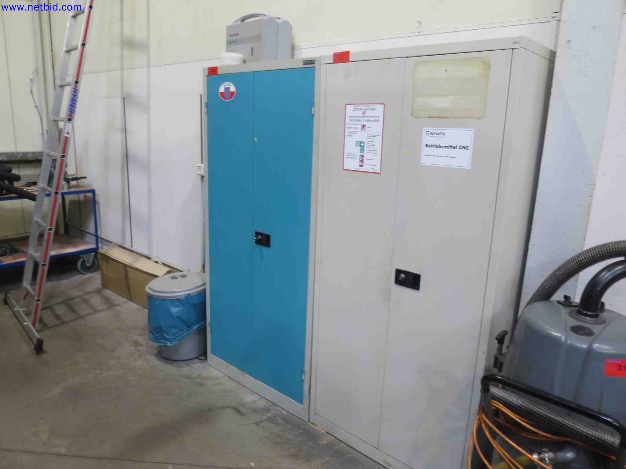Máquinas CNC en buen estado para la fabricación de componentes metálicos de precisión-1