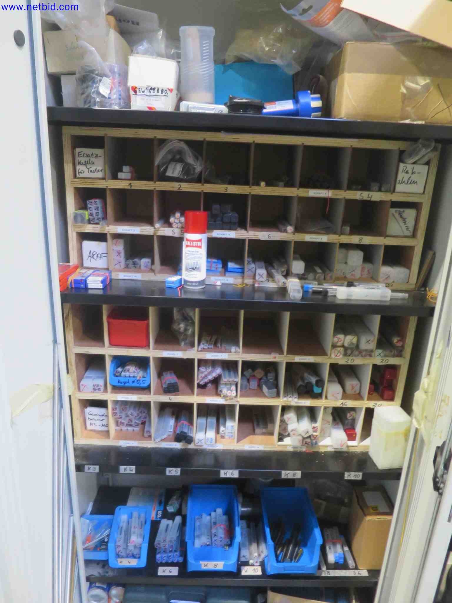 Máquinas CNC en buen estado para la fabricación de componentes metálicos de precisión-4