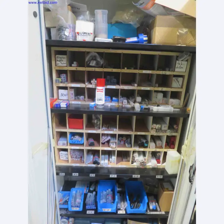 Máquinas CNC en buen estado para la fabricación de componentes metálicos de precisión-4