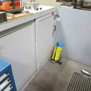 3 Sliding-door cabinets