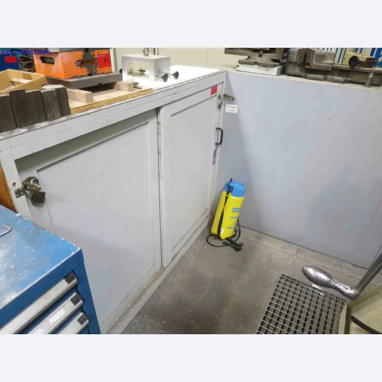 Máquinas CNC en buen estado para la fabricación de componentes metálicos de precisión-1
