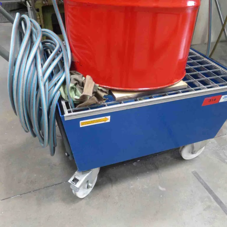portable spill containment tray Denios