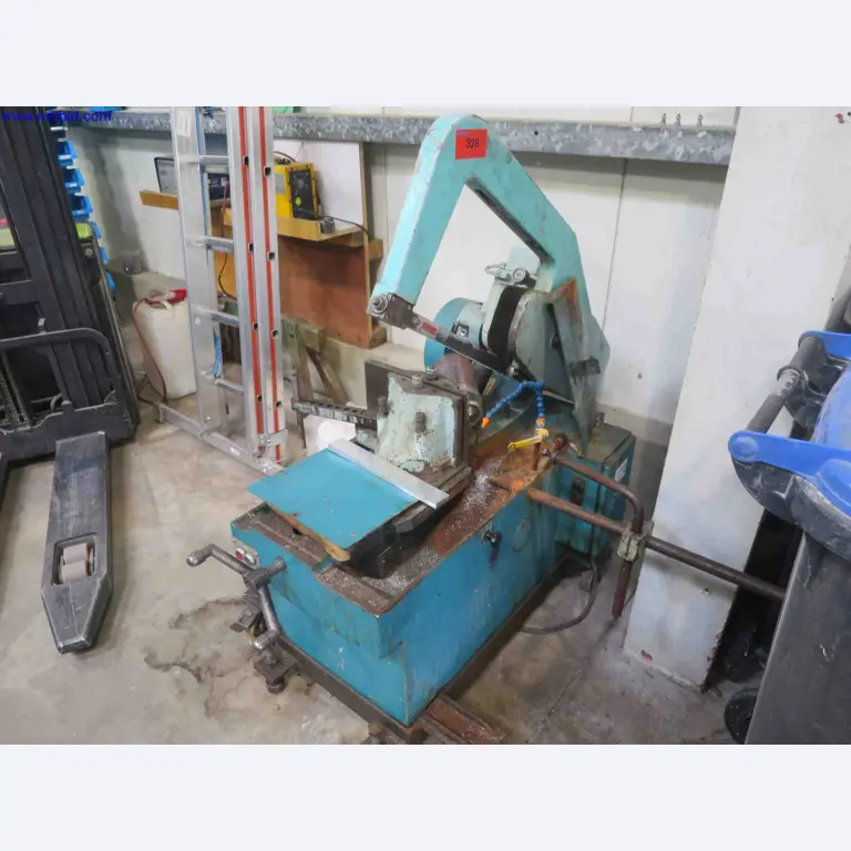 Machines CNC bien entretenues destinées à la fabrication de pièces métalliques de précision-1