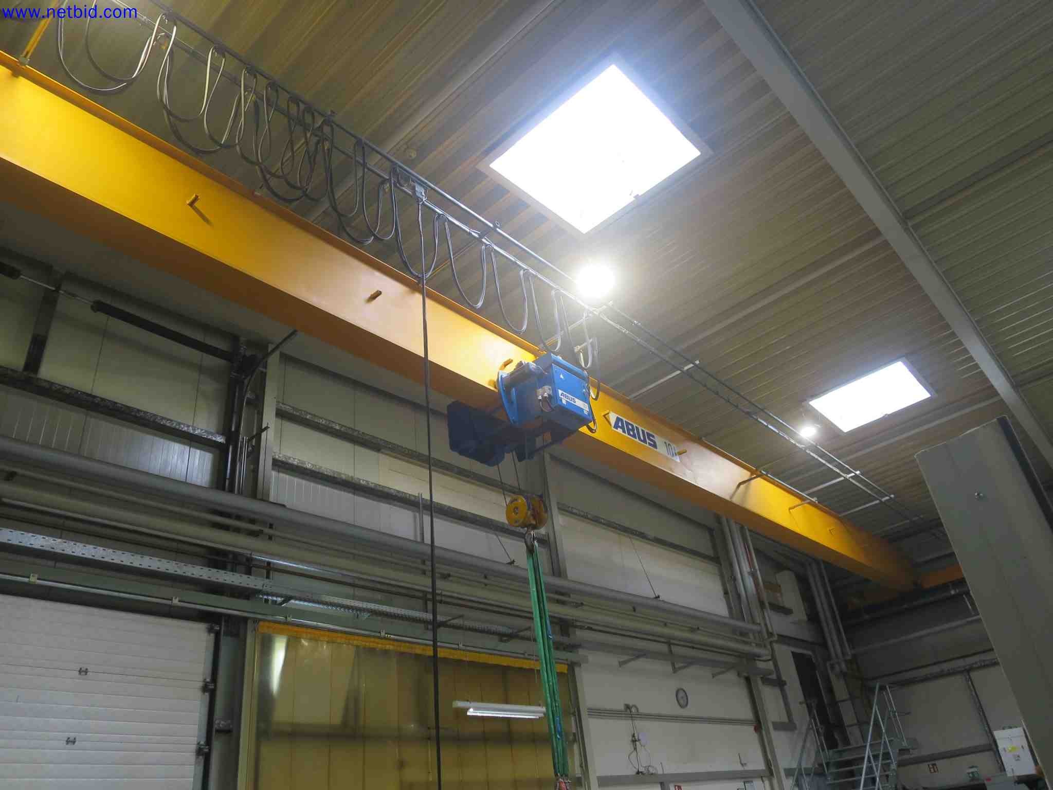 Machines CNC bien entretenues destinées à la fabrication de pièces métalliques de précision-1