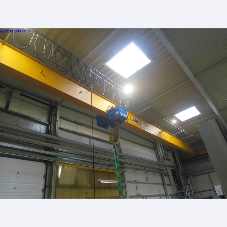 Machines CNC bien entretenues destinées à la fabrication de pièces métalliques de précision-1