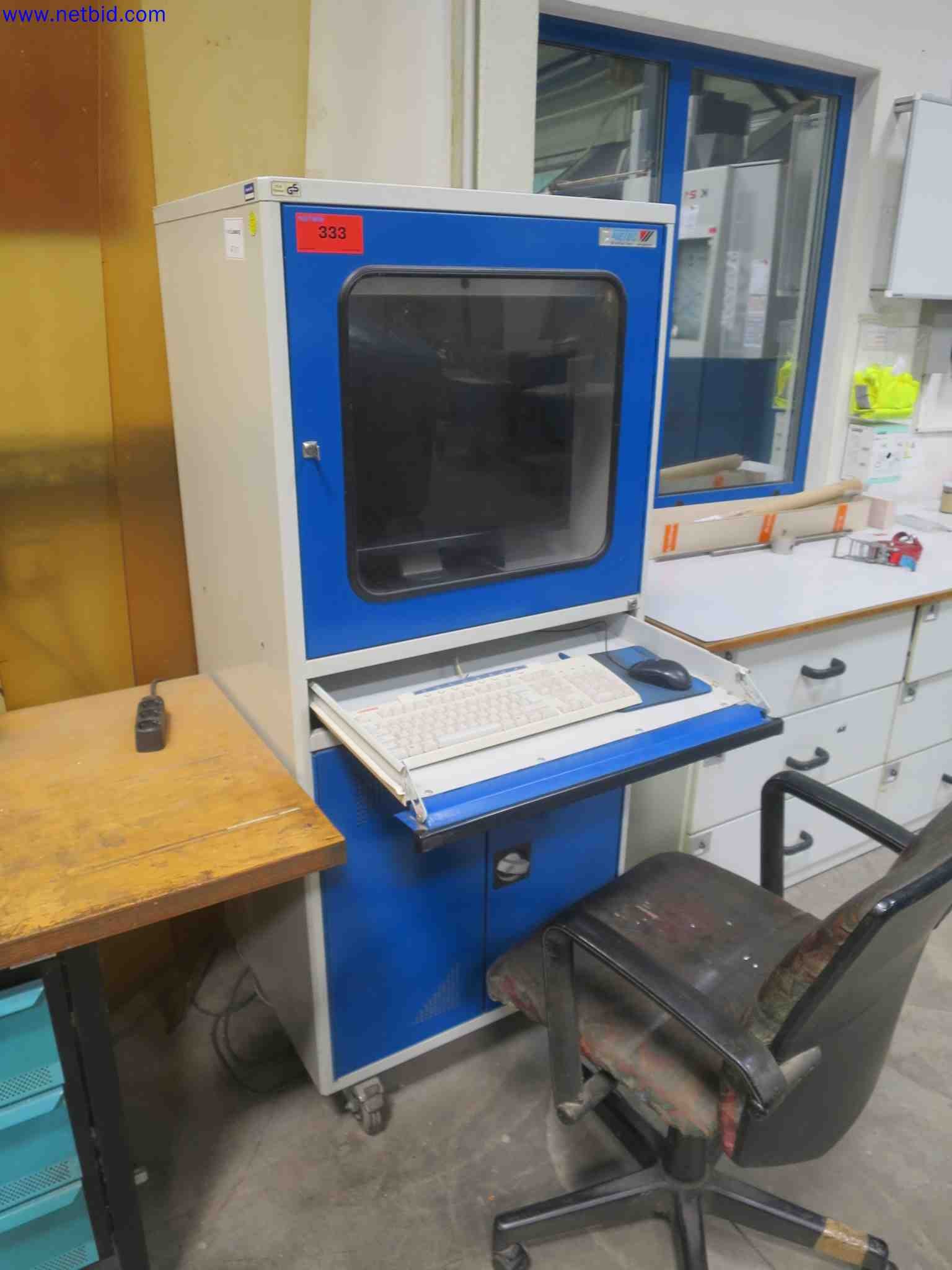 Machines CNC bien entretenues destinées à la fabrication de pièces métalliques de précision-1