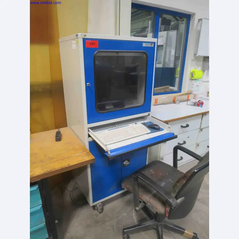Machines CNC bien entretenues destinées à la fabrication de pièces métalliques de précision-1