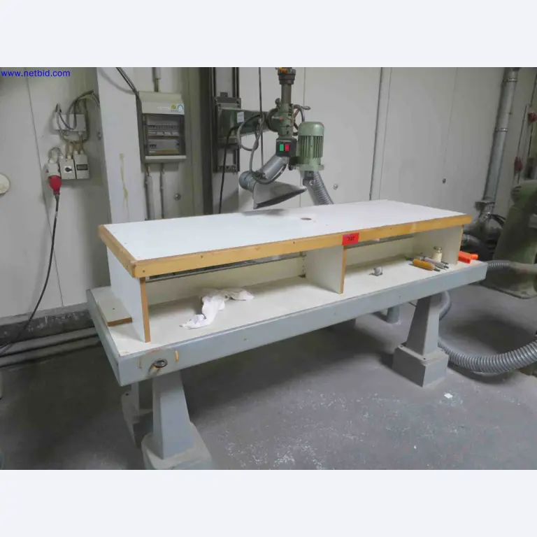 Machines CNC bien entretenues destinées à la fabrication de pièces métalliques de précision-1