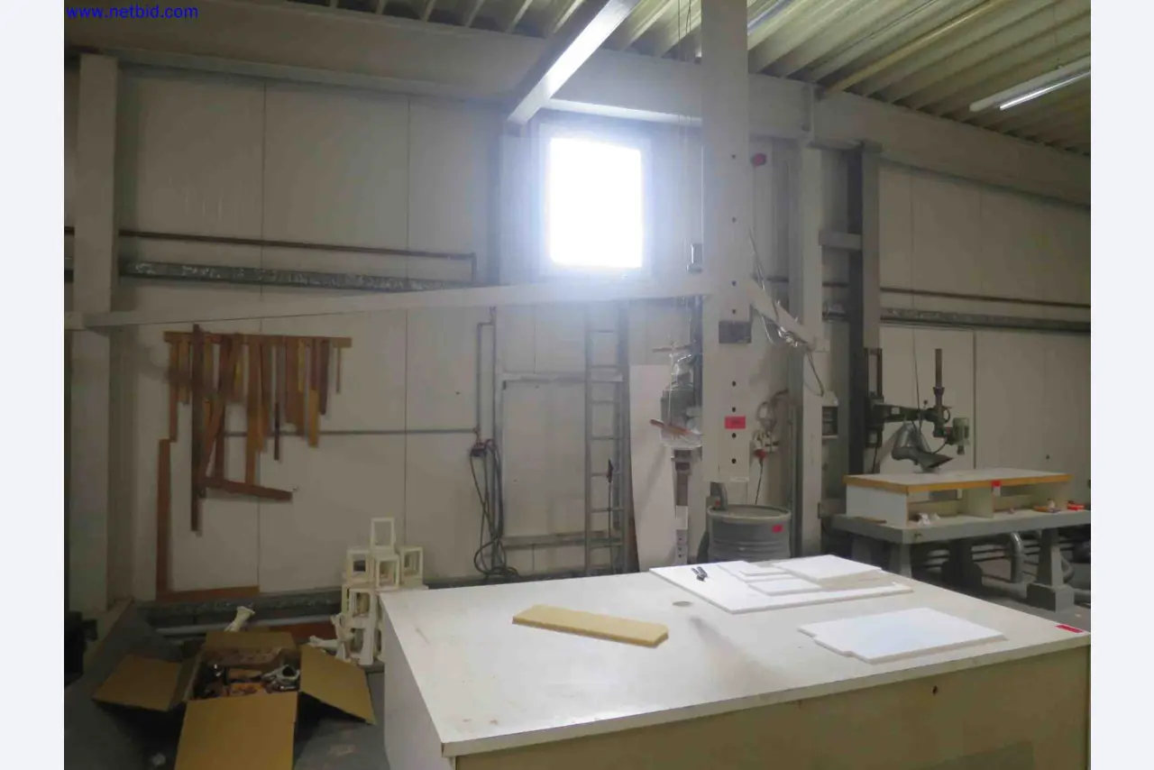 Machines CNC bien entretenues destinées à la fabrication de pièces métalliques de précision-1