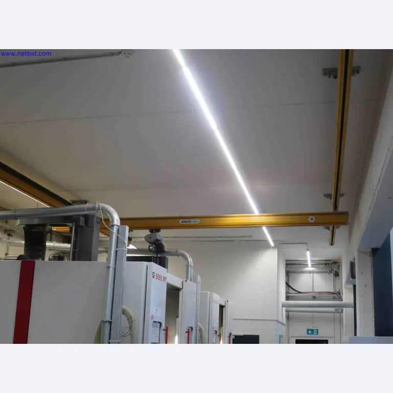 Máquinas CNC en buen estado para la fabricación de componentes metálicos de precisión-1