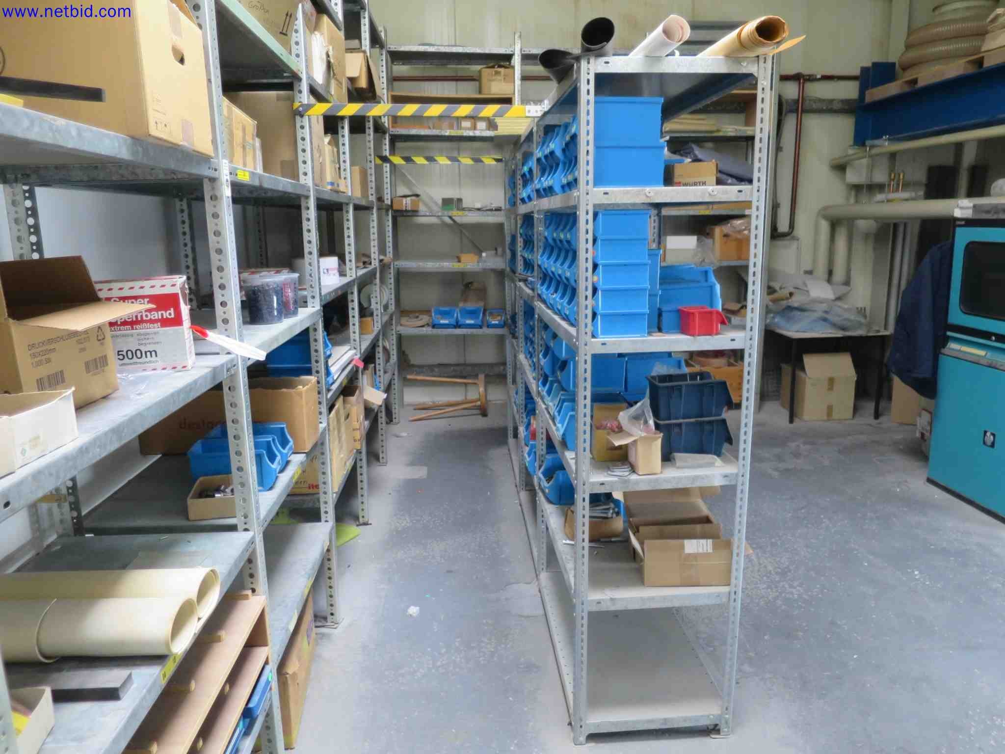 Machines CNC bien entretenues destinées à la fabrication de pièces métalliques de précision-1