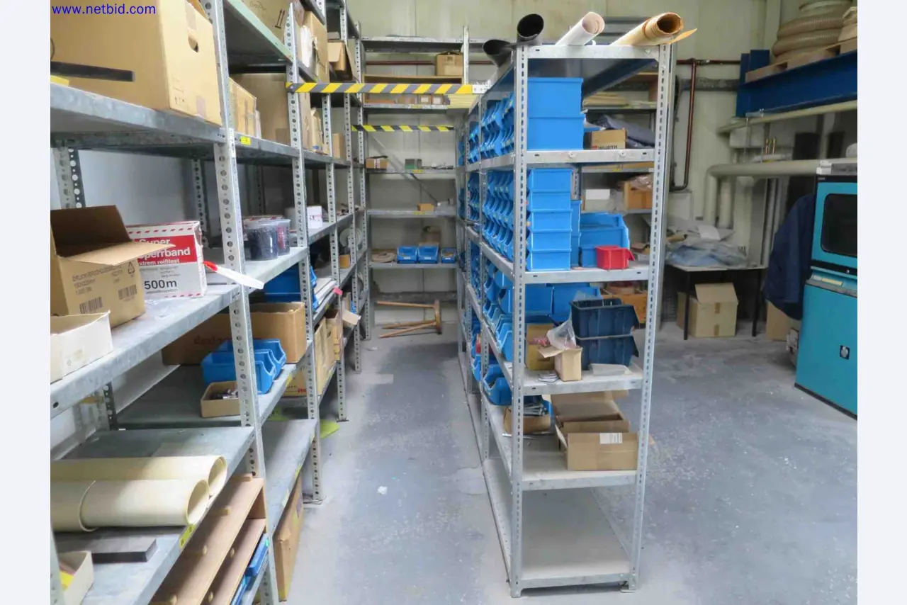 Machines CNC bien entretenues destinées à la fabrication de pièces métalliques de précision-1