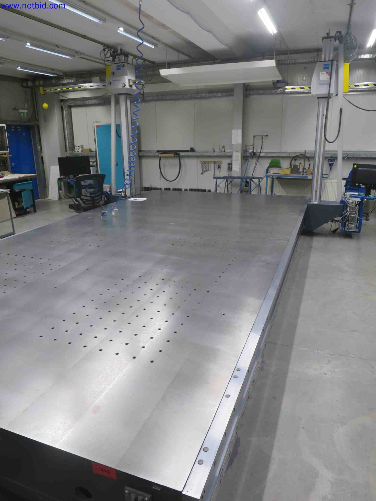 Machines CNC bien entretenues destinées à la fabrication de pièces métalliques de précision-1