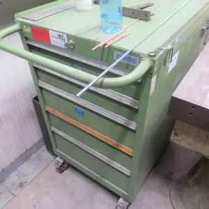 armoire à tiroirs mobile Bedrunka + Hirth