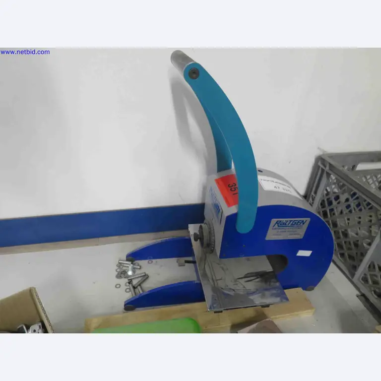 Machines CNC bien entretenues destinées à la fabrication de pièces métalliques de précision-2