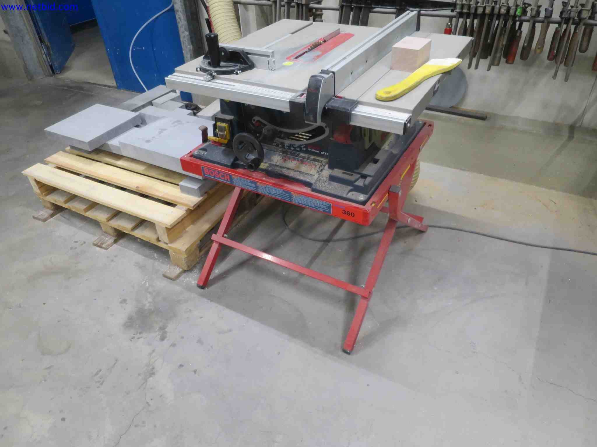 Machines CNC bien entretenues destinées à la fabrication de pièces métalliques de précision-2