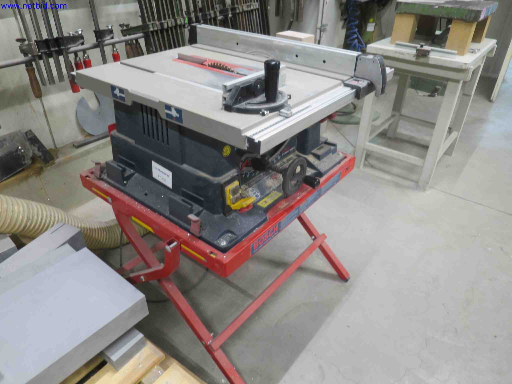 Machines CNC bien entretenues destinées à la fabrication de pièces métalliques de précision-3
