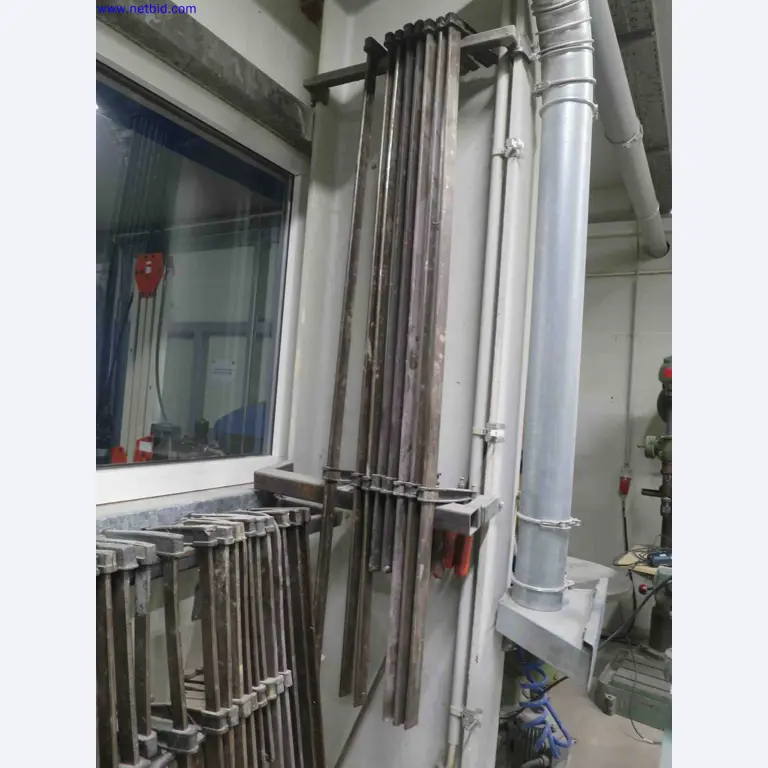 Machines CNC bien entretenues destinées à la fabrication de pièces métalliques de précision-2