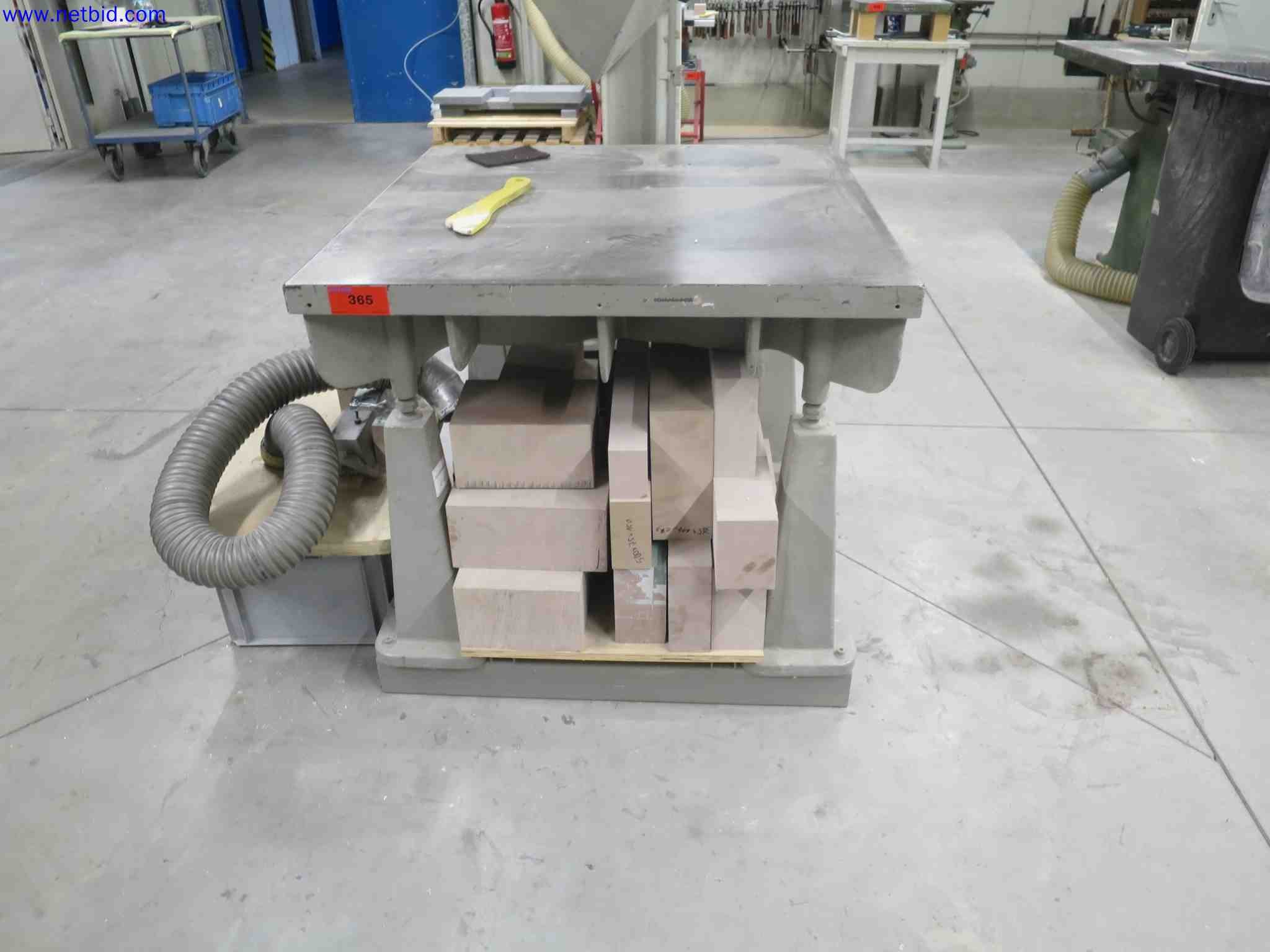 Máquinas CNC en buen estado para la fabricación de componentes metálicos de precisión-1