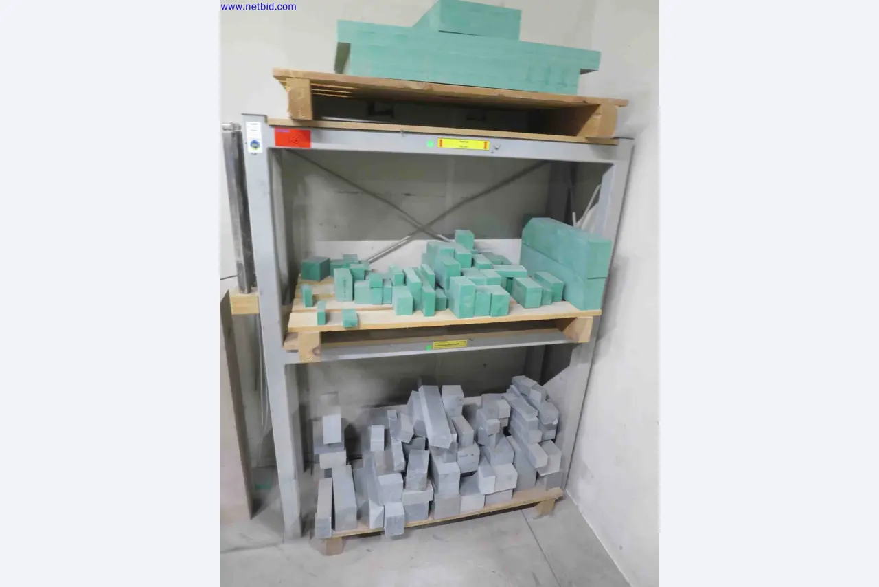Máquinas CNC en buen estado para la fabricación de componentes metálicos de precisión-1