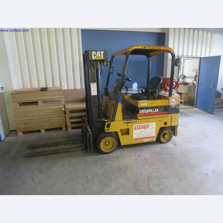 Máquinas CNC en buen estado para la fabricación de componentes metálicos de precisión-1