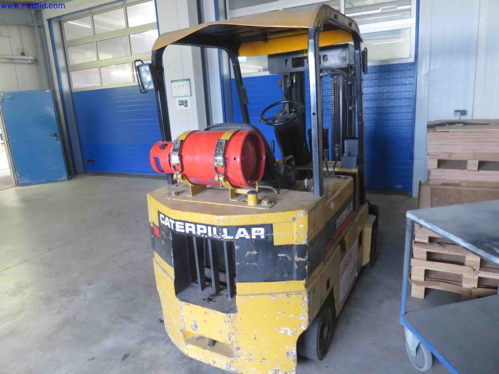 Máquinas CNC en buen estado para la fabricación de componentes metálicos de precisión-3